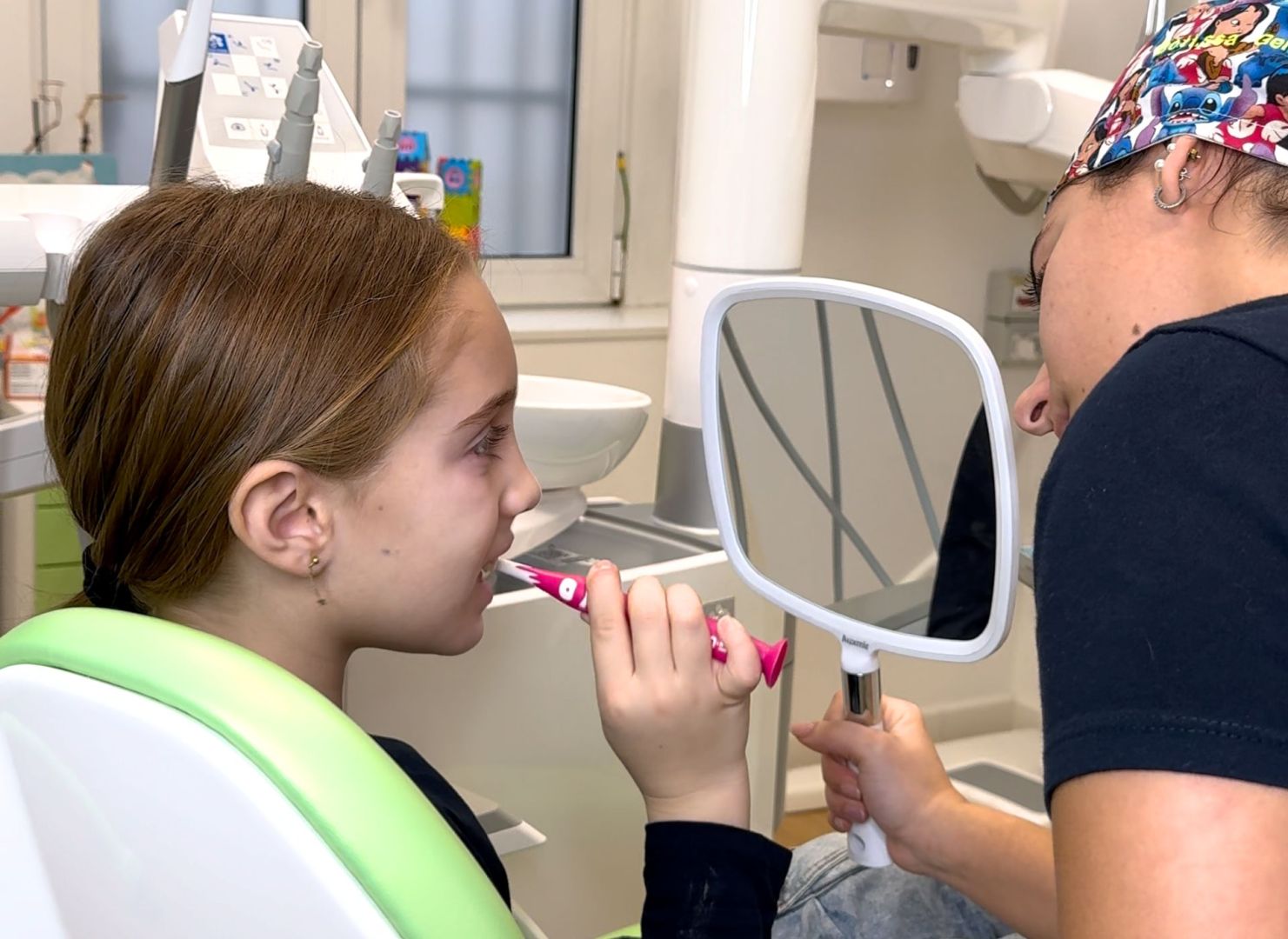 Home 2 Igiene dentale bambini a Milano