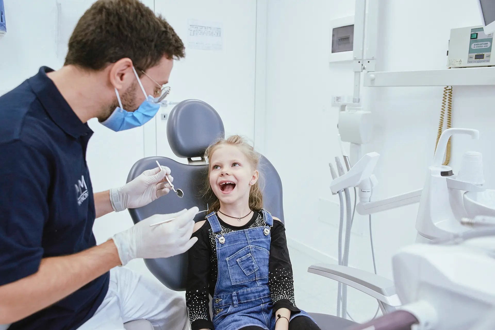 Mancini Kids - Prima visita dal dentista